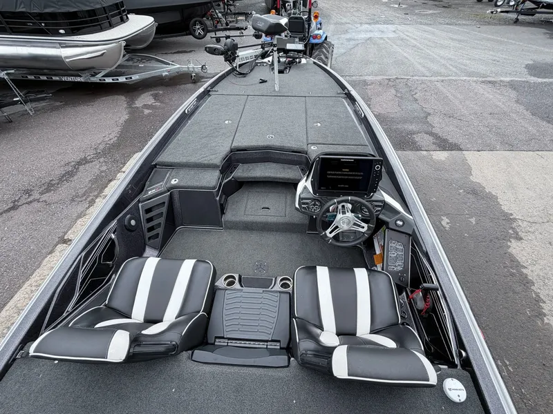 Slide: The Image of Skeeter FXR 21LE 2021 - 32