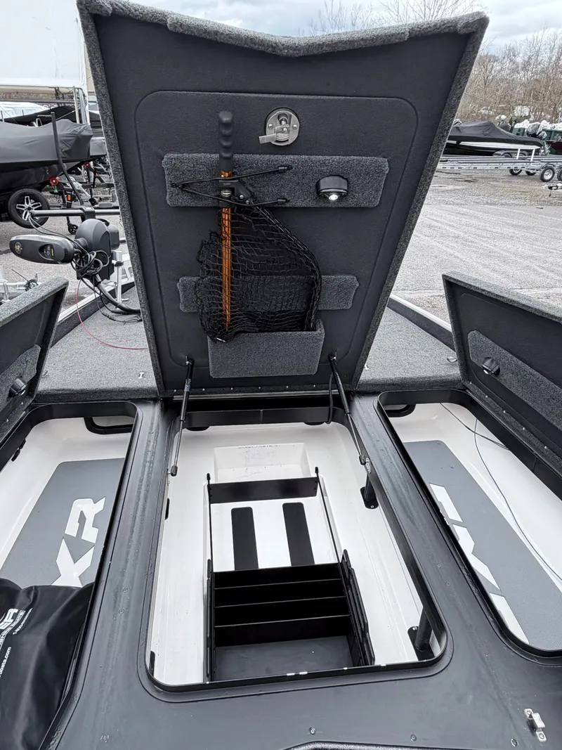 Slide: The Image of Skeeter FXR 21LE 2021 - 43