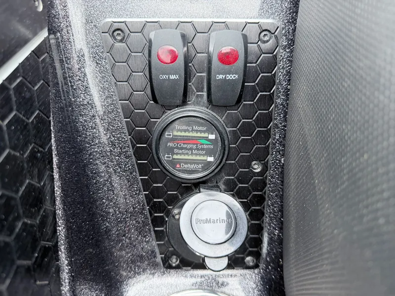 Slide: The Image of Skeeter FXR 21LE 2021 - 7