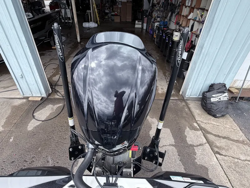 Slide: The Image of Skeeter FXR 21LE 2021 - 9