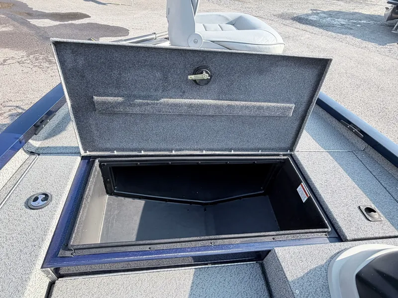 Slide: The Image of G3 Sportsman 17 VYL 2018 - 12