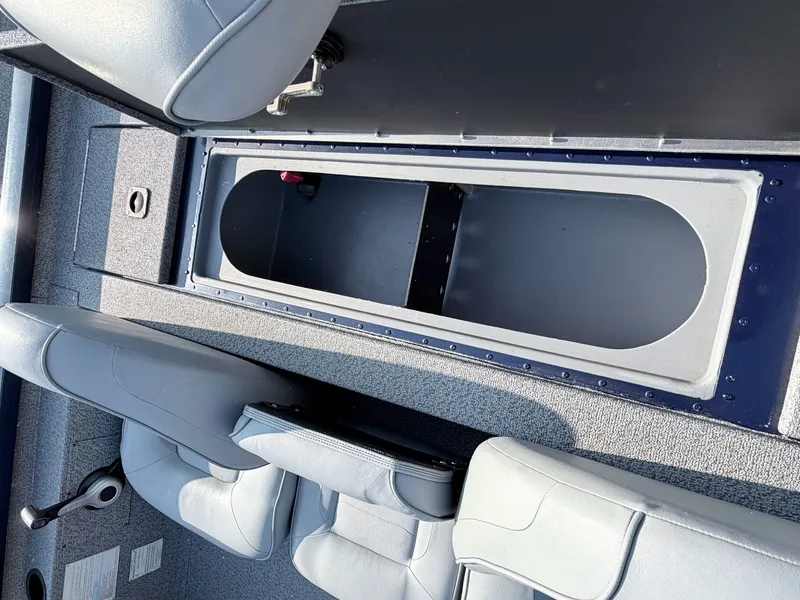 Slide: The Image of G3 Sportsman 17 VYL 2018 - 14