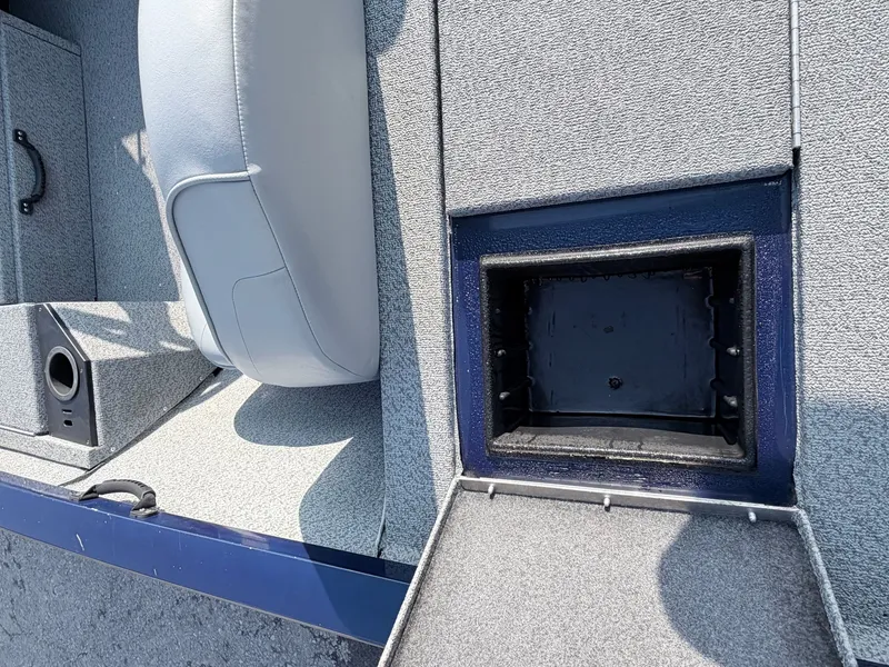 Slide: The Image of G3 Sportsman 17 VYL 2018 - 15