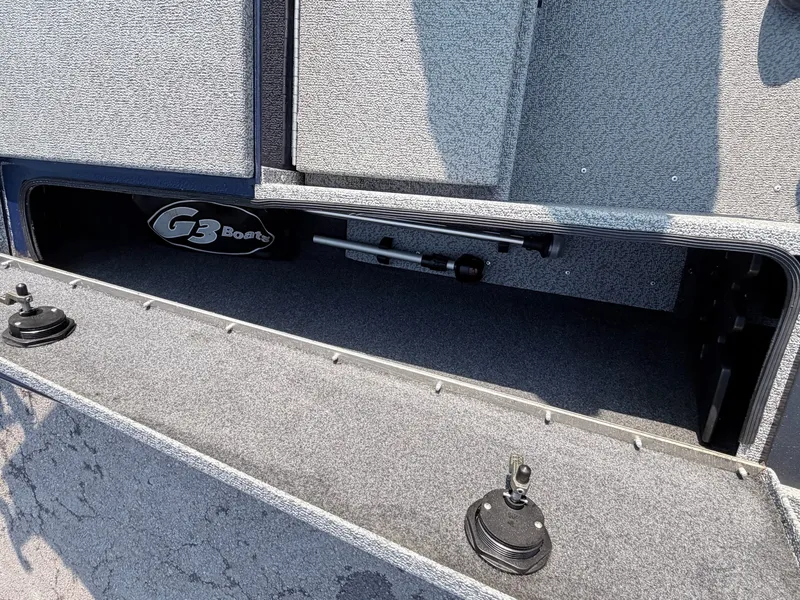 Slide: The Image of G3 Sportsman 17 VYL 2018 - 16