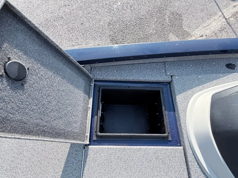 Slide: The Image of G3 Sportsman 17 VYL 2018 - 18