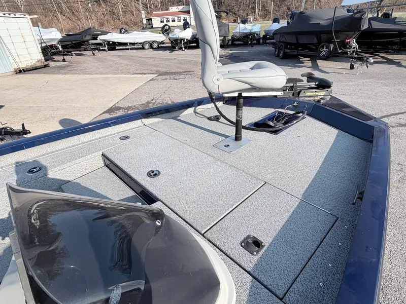 Slide: The Image of G3 Sportsman 17 VYL 2018 - 27