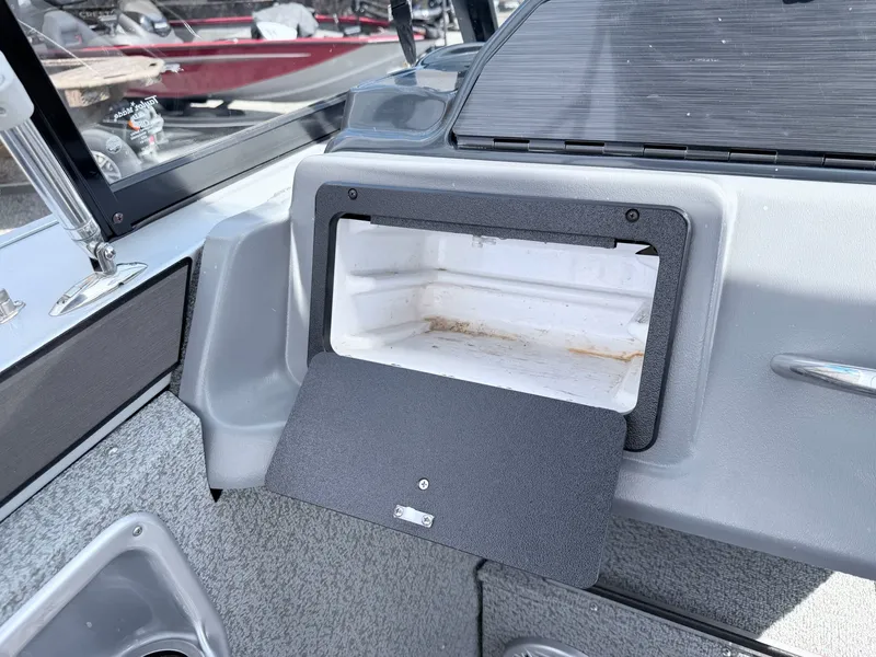 Slide: The Image of Starcraft Fishmaster 210 2021 - 12