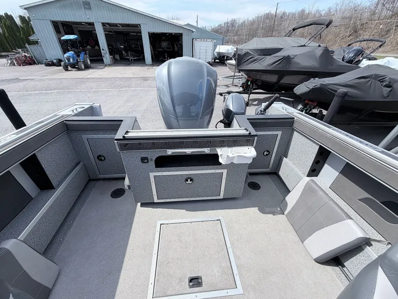 Slide: The Image of Starcraft Fishmaster 210 2021 - 13