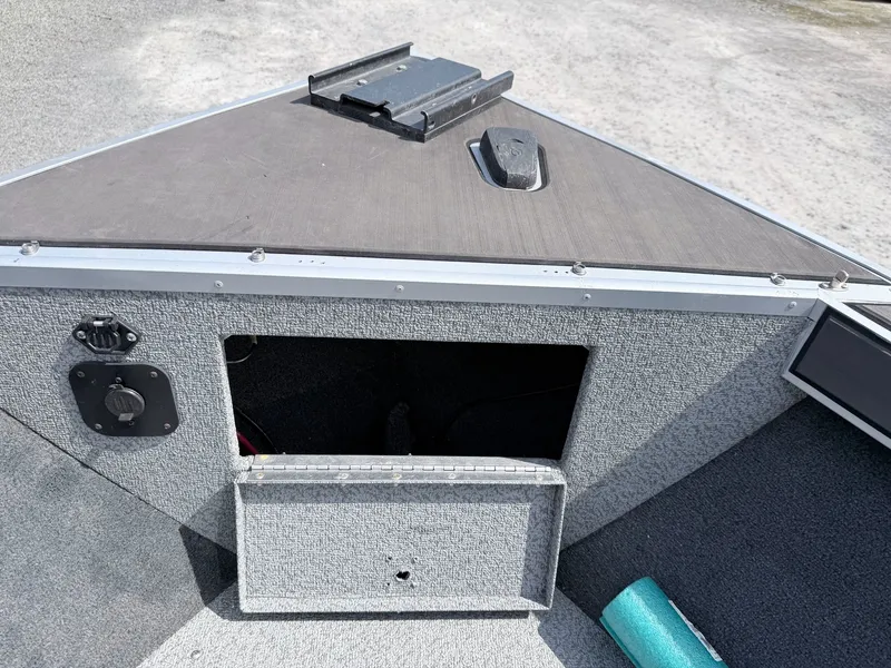 Slide: The Image of Starcraft Fishmaster 210 2021 - 17