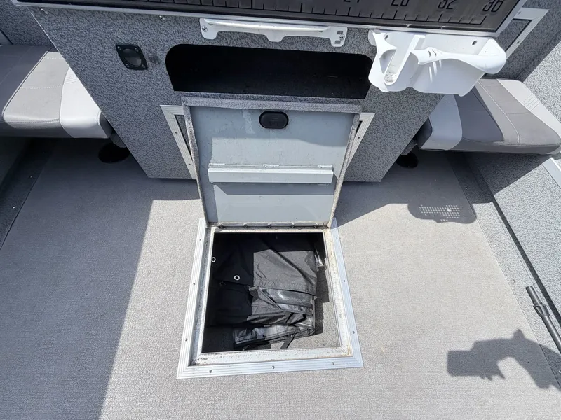 Slide: The Image of Starcraft Fishmaster 210 2021 - 36