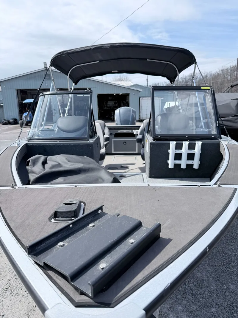 Slide: The Image of Starcraft Fishmaster 210 2021 - 6