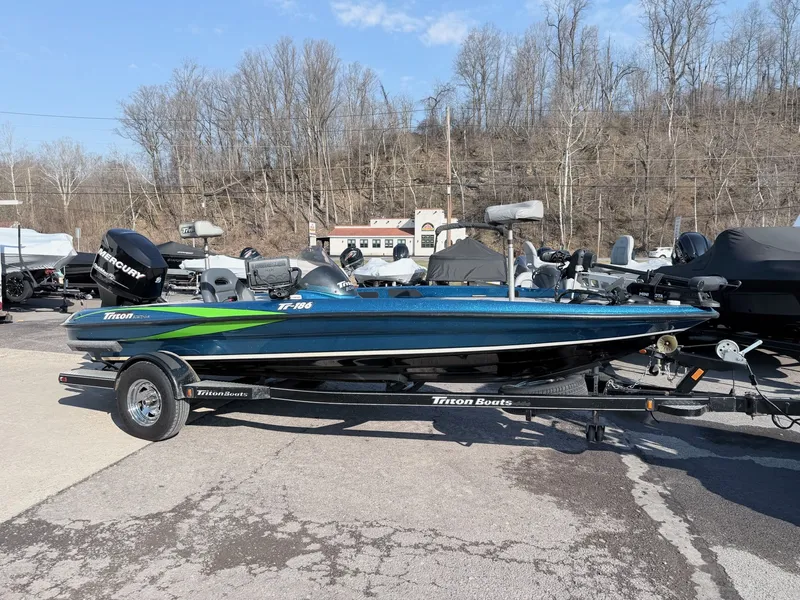 The Image of Triton Tr-186 2007 - 1