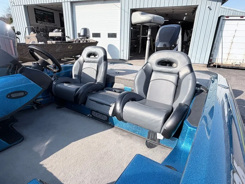 Slide: The Image of Triton Tr-186 2007 - 12