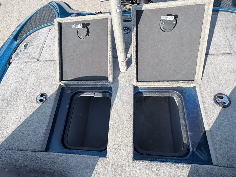 Slide: The Image of Triton Tr-186 2007 - 13