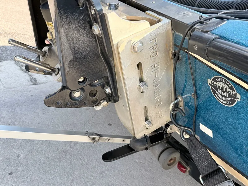 Slide: The Image of Triton Tr-186 2007 - 24