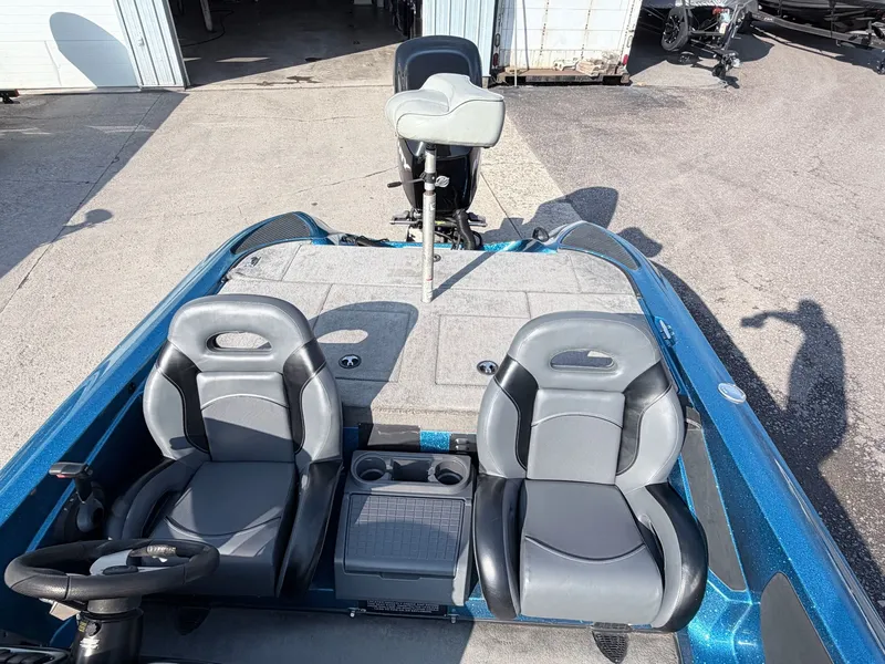 Slide: The Image of Triton Tr-186 2007 - 28