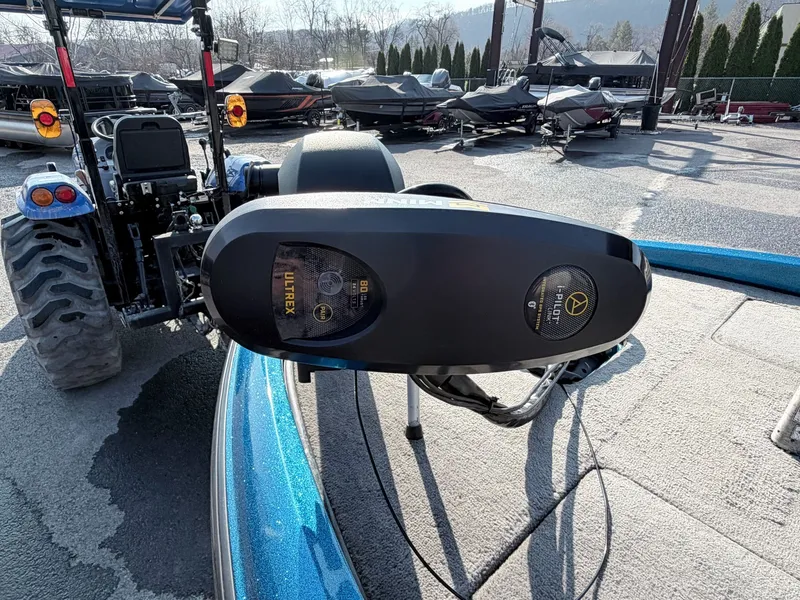 Slide: The Image of Triton Tr-186 2007 - 29