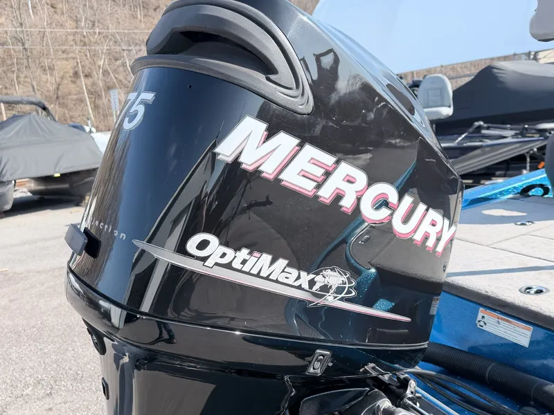 Slide: The Image of Triton Tr-186 2007 - 30