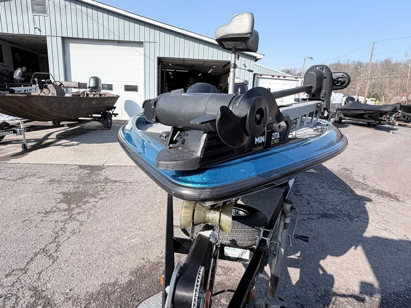 Slide: The Image of Triton Tr-186 2007 - 33