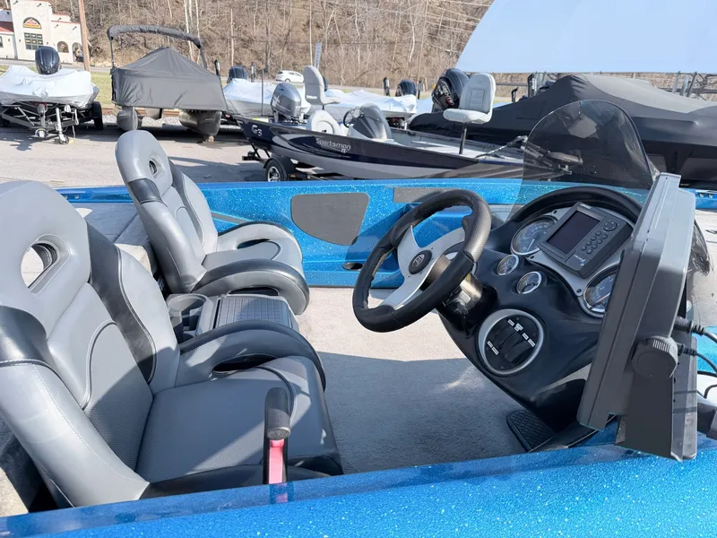 Slide: The Image of Triton Tr-186 2007 - 4