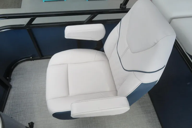 Slide: The Image of Luxurious seat in Avalon Venture 85 Rear Fish 2026 boat. - 26