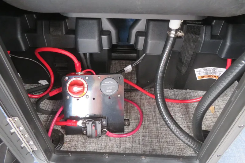 Slide: The Image of Electrical system of Avalon Venture 85 Rear Fish 2026 boat. - 41