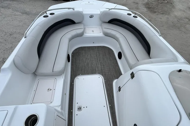 Slide: The Image of Interior of a 2018 Hurricane SunDeck Sport 232 OB boat. - 13