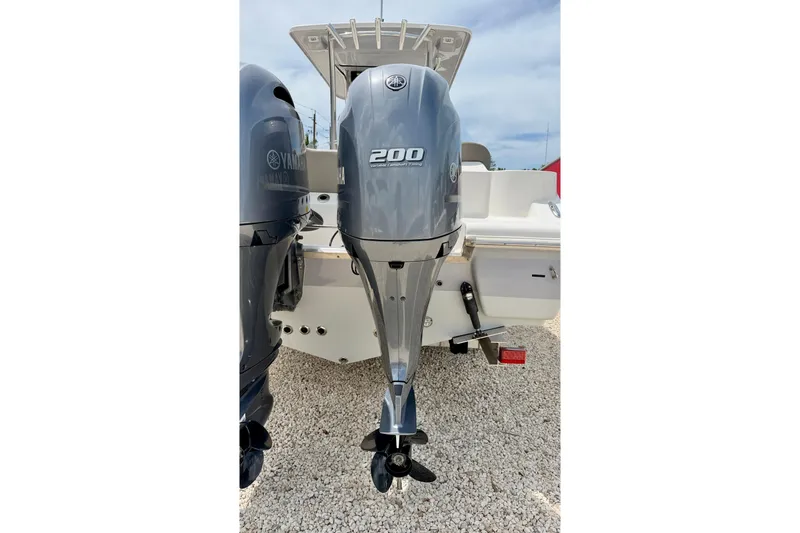 Slide: The Image of 2021 Key West 263 FS boat with dual Yamaha 200 outboard motors. - 45