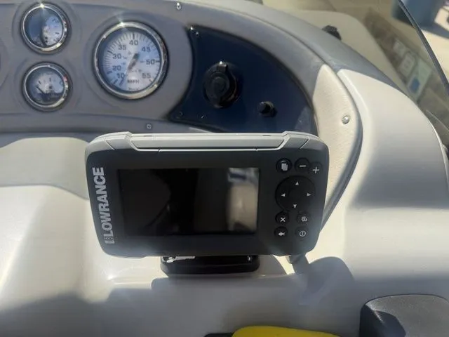 Slide: The Image of G3 V322 RF SunCruiser 2016 - 18
