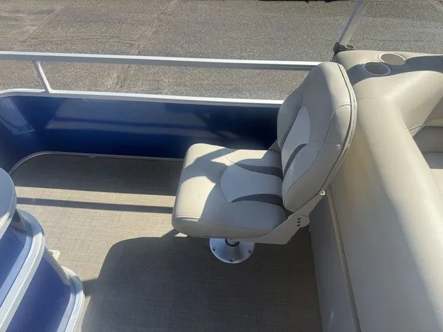 Slide: The Image of G3 V322 RF SunCruiser 2016 - 21
