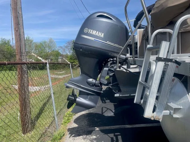 Slide: The Image of Bennington 22SSLX 2016 - 11