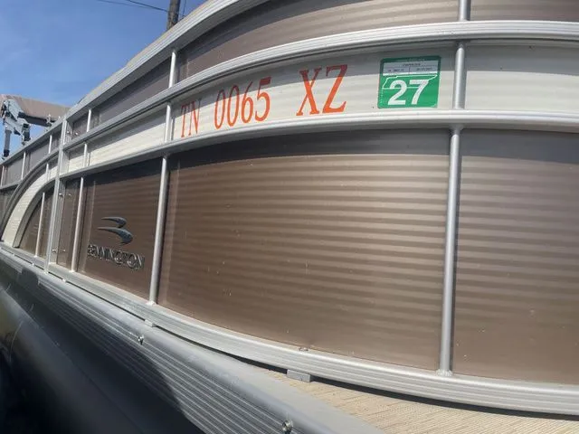 Slide: The Image of Bennington 22SSLX 2016 - 2