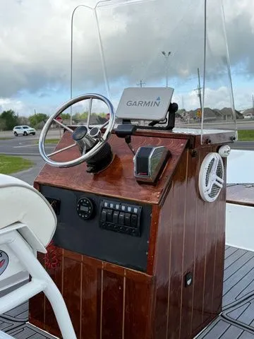 Slide: The Image of Boston Whaler 17 Montauk 1978 - 11