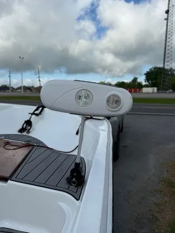 Slide: The Image of Boston Whaler 17 Montauk 1978 - 13