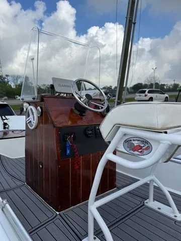 Slide: The Image of Boston Whaler 17 Montauk 1978 - 2