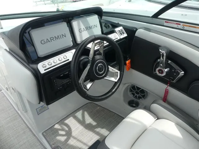 Slide: The Image of Crownline Boats 270 XSS 2024 - 14