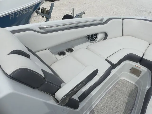 Slide: The Image of Crownline Boats 270 XSS 2024 - 19
