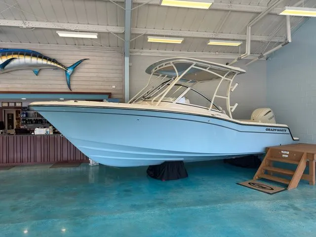 The Image of Grady-White Freedom 235 2026 - 1