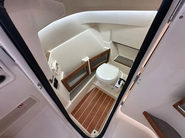 Slide: The Image of Grady-White Freedom 235 2026 - 7