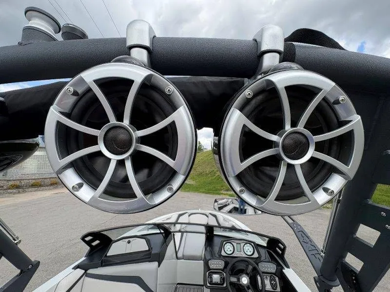 Slide: The Image of Speakers on a 2017 Axis T23 boat. - 27