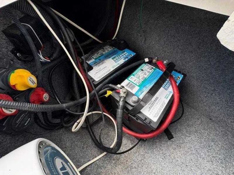 Slide: The Image of Batteries and cables in 2016 Yamaha AR240 boat. - 41