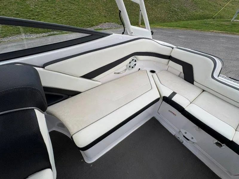 Slide: The Image of Yamaha AR240 2016 - 61