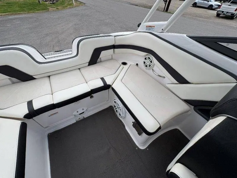 Slide: The Image of Yamaha AR240 2016 - 71