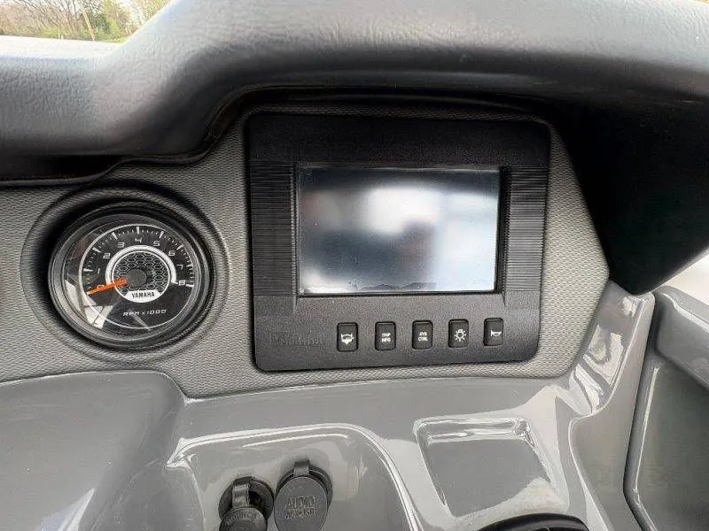 Slide: The Image of Yamaha AR240 2016 - 75