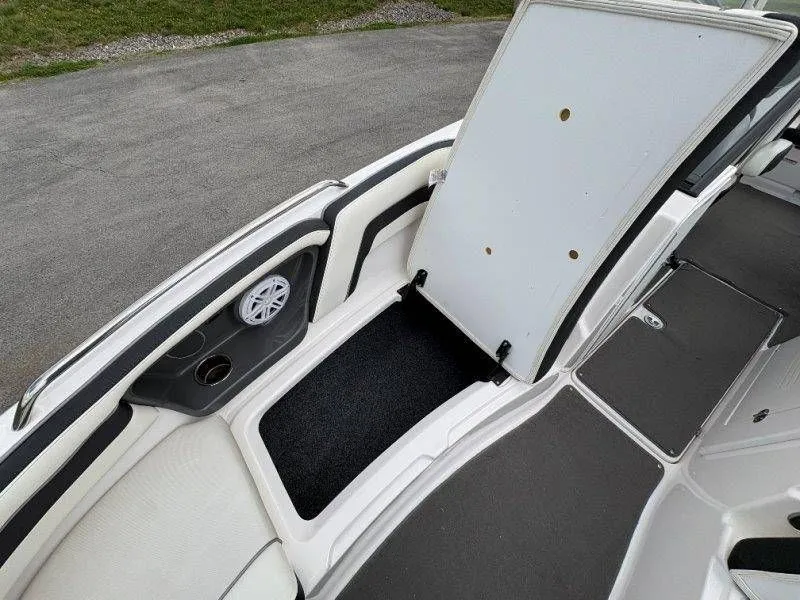 Slide: The Image of Yamaha AR240 2016 - 81