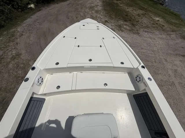 Slide: The Image of Pathfinder 2500 Hybrid 2026 - 18