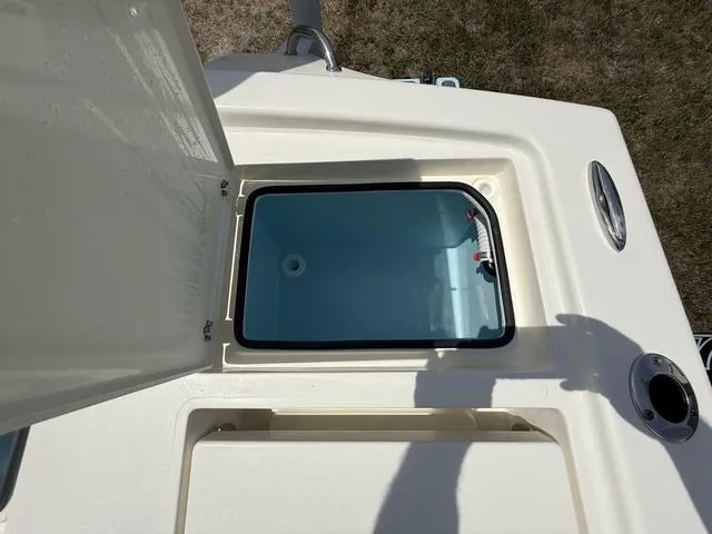 Slide: The Image of Pathfinder 2500 Hybrid 2026 - 28