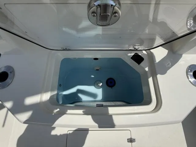 Slide: The Image of Pathfinder 2500 Hybrid 2026 - 32