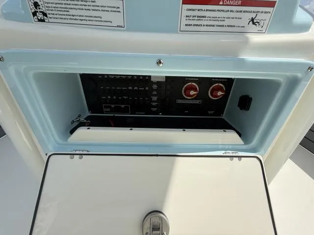 Slide: The Image of Pathfinder 2500 Hybrid 2026 - 35