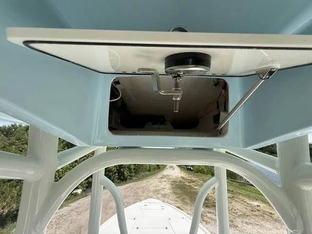 Slide: The Image of Pathfinder 2500 Hybrid 2026 - 39